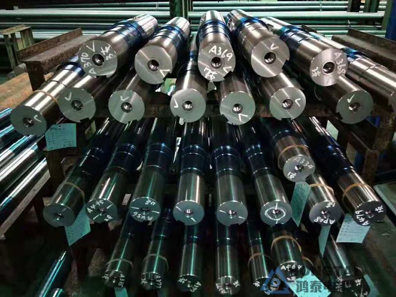 YE3-132S-4电机轴伸打螺纹孔定制